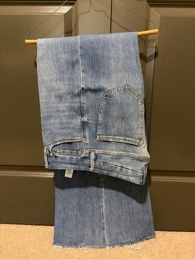 Good American Light Blue High Rise Jeans